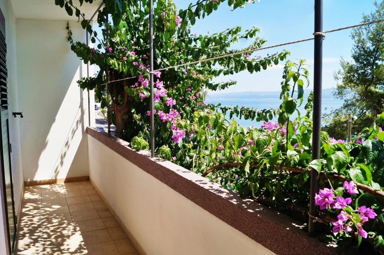 Apartments By The Sea Krilo Jesenice, Omis - 15145 Jesenice  Exterior foto