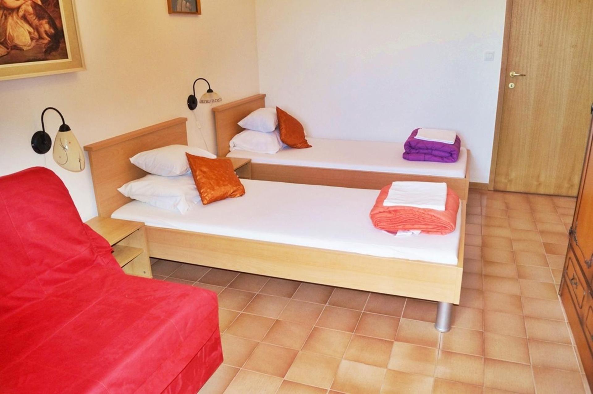 Apartments By The Sea Krilo Jesenice, Omis - 15145 Jesenice  Habitación foto